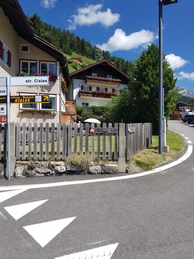Apartament La Terrazza Gardenese Santa Cristina Val Gardena Zewnętrze zdjęcie